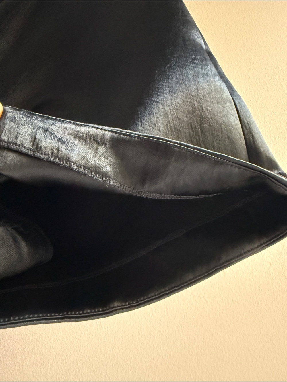 Theory Bonded Satin High-Waist Shorts - Picture 3 of 9